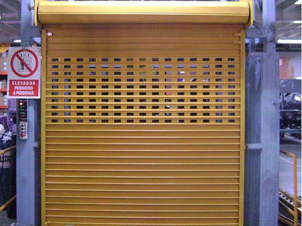 Cortina Troquelada de Cortinas de Acero Dockman